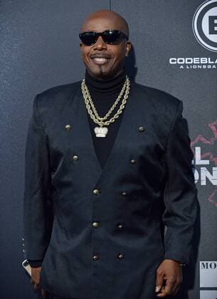 MC Hammer arrives for the premiere of All Eyez on Me at the Westwood Village Theaters in Los Angeles, California on June 14, 2017.  LAP20170614824 CHRISTINExCHEW
