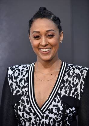 Tia Mowry arrives for the premiere of All Eyez on Me at the Westwood Village Theaters in Los Angeles, California on June 14, 2017.  LAP20170614831 CHRISTINExCHEW