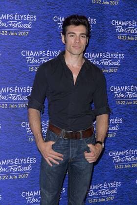 Alyzee Lalande, Alexis Loison La comedie musicale Grease sera a l affiche du Theatre Mogador des le 28 septembre. les jeunes chanteurs Alyzee Lalande et Alexis Loison vont reprendre les roles tenus dans le film par Olivia Newton John et John Travolta. CINEMA : Champs elysees film festival - 15 06 2017 stephenCAILLET PANORAMIC 