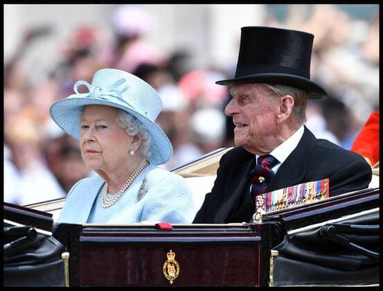 . 17 06 2017. London, United Kingdom. Trooping the Colour. HM Queen Elizabeth II and the Duke of Edinburgh arrive back at Buckingham Palace for the Trooping the Colour.  xAndrewxParsonsx xi-Imagesx IIM-15403-0109