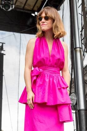 June 17, 2017 - Eau Claire, Wisconsin, U.S - FEIST (LESLIE FEIST) during Eaux Claires Music Festival in Eau Claire, Wisconsin Eau Claire U.S. - ZUMAs135 20170617_zap_s135_016 Copyright: xDanielxDeSloverx