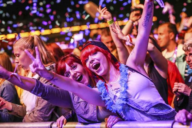 Konzertbesucher auf dem Love Music Festival 2017 im Elbauenpark. Magdeburg, 17.06.2017 Foto:xM.xPatzigx xFuturexImage