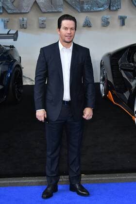 . 18 06 2017. London, United Kingdom. Mark Wahlberg attends Transformers: The Last Knight UK film premiere. Premiere for fifth instalment of the action franchise, at Cineworld Leicester Square, London.  xNilsxJorgensenx xi-Imagesx IIM-15408-0015