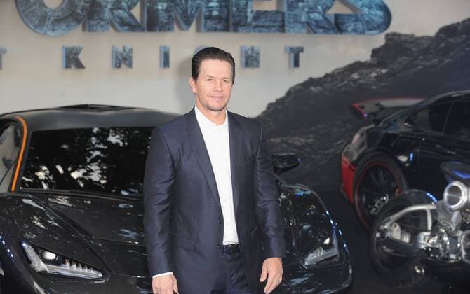 June 19, 2017 - London, England, United Kingdom - Mark Whalberg attends the Global Premiere of Transformers : The Last Knight at Leciester Square. London United Kingdom - ZUMAs147 20170619_zap_s147_031 Copyright: xFerdausxShamimx