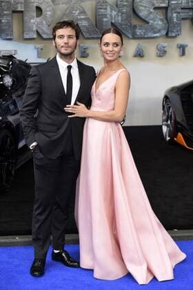 Sam Claflin und Laura Haddock bei der Weltpremiere des Kinofilms Transformers: The Last Knight im Cineworld Leicester Square. London, 18.06.2017 Sam Claflin, Laura Haddock  Foto:xS.xVasx xFuturexImage