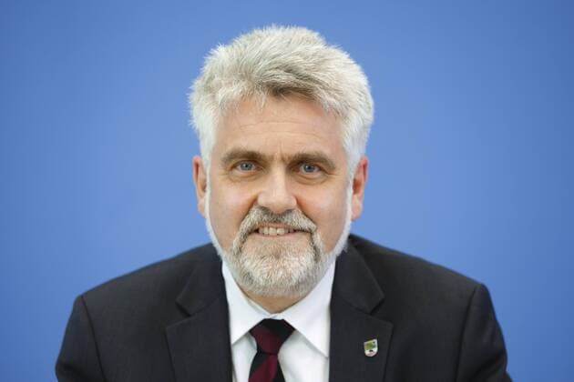 Armin Willingmann, Minister fuer Wirtschaft, Wissenschaft und Digitalisierung des Landes Sachsen Anhalt, in der Bundespressekonferenz. Berlin, 19.06.2017. Berlin Deutschland Copyright: xThomasxTrutschel photothek.netx