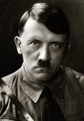 IMAGO History, Zweiter Weltkrieg: 1939 - 1945 German dictator Adolf Hitler Photo by Heinrich Hoffmann Germany  Copyright: xHeinrichxHoffmannx 1003_402