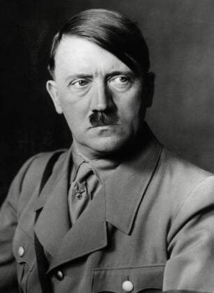 IMAGO History, Zweiter Weltkrieg: 1939 - 1945 Formal Portrait of Adolf Hitler in uniform, circa 1938  1003_649THA