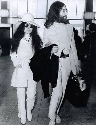Beatle John Lennon and Yoko Ono, April 1969.  1013_017