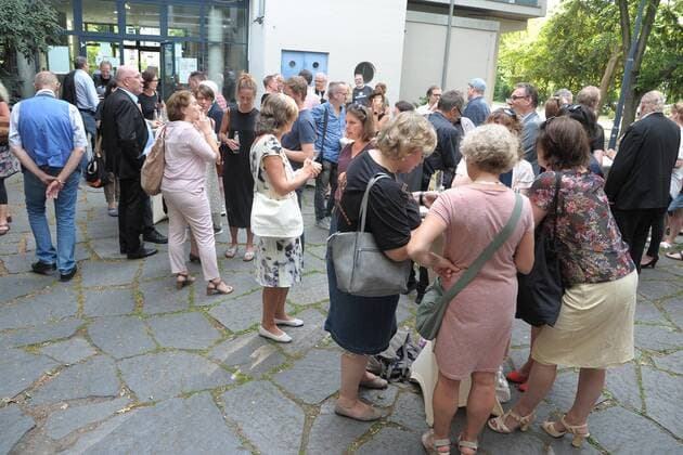 Geladene Kinoinhaber und diesjaehrige Preistraeger zum 19. Mal wurde der Kinoprogrammpreis Berlin-Brandenburg verliehen. Mit insgesamt 432.500 Euro wurden im City Kino Wedding das vielfaeltige Engagement und die innovative Programmgestaltung in 48 Filmtheatern - 32 in Berlin und 16 in Brandenburg - geehrt in Berlin am 20.06.2017