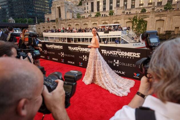 Actress Laura Haddock arrives on the red carpet at the Transformers The Last Knight movie Premiere on June 20, 2017 in Chicago.  CHI2017062004 JOHNxGRESS
