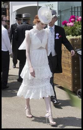. 21 06 2017. Ascot , United Kingdom. Eleanor Tomlinson arriving on day two of Royal Ascot in Berkshire, United Kingdom.  xStephenxLockx xi-Imagesx IIM-15424-0006