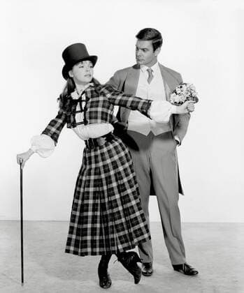 Leslie Caron, Louis Jourdan Gigi 1958 MGM  Copyright: xHAx 31316_086