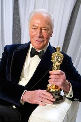 OSCARS. Bester Nebendarsteller. Preisträger 2011-2020 Christopher Plummer, winner for Performance by an Actor in a Supporting Role for his role in Beginners, poses backstage during the live ABC Television Network broadcast of the 84th Annual Academy Awards Awards from the Hollywood and Highland Center, in Hollywood, CA, Sunday, February 26, 2012. Hollywood CA United States of America  Copyright: xToddxWawrychukx 31406_398
