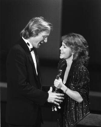 OSCARS. Bester Hauptdarsteller. Preisträger 1981-1990 William Hurt, Sally Field at the 58th Annual Academy Awards, 1986 Hollywood CA USA  Copyright: xAMPASx 32509_438THA