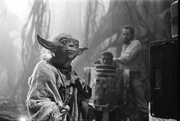Readying to film Yoda s fight with R2-D2 over a stolen lamp in Star Wars Episode V: The Empire Strikes Back (1980) Hollywood CA USA  Copyright: xThexLegacyxCollectionx 32603_425THA