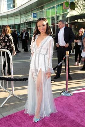 Ellen Wong bei der Glow (Netflix) Serien Premiere am 21.06.2017 in Los Angeles Netflix s GLOW TV Series Premiere in Los Angeles, 2017 