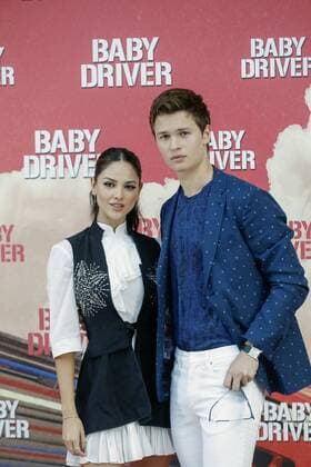 US actor Ansel Elgort (R) poses with Mexican actress Eiza Gonzalez (L) during the presentation of the film Baby Driver in Madrid, Spain, on 23 June 2017. The film will be on Spanish theatres on 07 July 2017. BABY DRIVER !ACHTUNG: NUR REDAKTIONELLE NUTZUNG!  Copyright: xEmilioxNaranjox 20170623-636338159272699966
