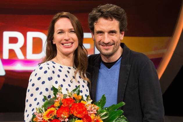 Nicola Mommsen (Frau von Oliver Mommsen) mit Oliver Mommsen (Schauspieler) Fototermin Paarduell XXL mit Uschi Glas, 06.04.2017, Ausstrahlung 22.04.17 Huerth Nordrhein-Westfalen Germany nobeo Studio 1 Copyright: xAgentur54Gradx xChristianxDeutzmannx