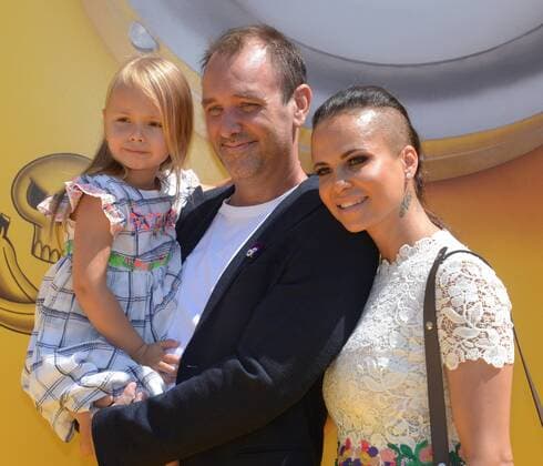Cast member Trey Parker, the voice of Balthazar in the animated motion picture comedy Despicable Me 3 and his wife Boogie Tillmon and their daughter Betty Parker attend the premiere of the film at the Shrine Auditorium in Los Angeles on June 24, 2017. Storyline: A mysterious stranger shows up to inform Gru that he has a long-lost twin brother-a brother who desperately wishes to follow in his twin s despicable footsteps-one former super-villain will rediscover just how good it feels to be bad.  LAP2017062434 JIMxRUYMEN