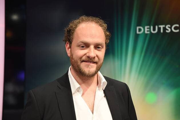 Joe Berger, Nachwuchspreis Kamera, posiert am 24.06.2017 bei einem Fototermin zur Verleihung des 27. Deutschen Kamerapreis in Köln.