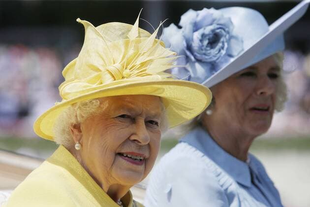 Queen Elizabeth II erstmals nicht beim Royal Ascot - Archivbilder 21.06.2017, Royal Ascot, Windsor, GBR, GROSSBRITANNIEN - Portrait of Queen Elizabeth the Second and the Duchess of Cornwall, Camilla Mountbatten-Windsor. Ascot racecourse. (Koenigin Elisabeth, Portrait, Portraet, Royal, Camilla, Königin, Porträt) 170621D017ROYALASCOT.JPG GALOPP