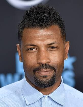 Actor Deon Cole attends the 17th annual BET Awards at Microsoft Theater in Los Angeles on June 25, 2017. The ceremony celebrates achievements in entertainment and honors music, sports, television, and movies released between April 1, 2016 and March 31, 2017.  LAP20170625352 CHRISTINExCHEW
