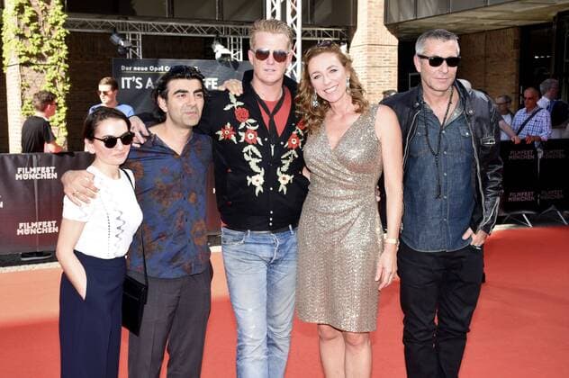 Gast, Fatih Akin, Josh Homme, Diana Iljine und Andreas Neumann bei der Premiere das Dokumentarfilms American Valhalla auf dem 35. Filmfest München 2017 im Festivalzentrum Gasteig. München, 26.06.2017 Foto:xP.xSchönbergerx xFuturexImage