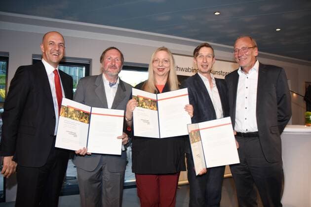 Stefan Hattenkofer Vorstandsmitglied Stadtsparkasse Preistraeger Wolfgang Schlick Express Brass Band Gunna Wendt Autorin Thorsten Krohn Schauspieler Autor Dr Hans Kueppers Kulturreferent Muenchen 26.06.17 Stadtsparkasse Muenchen Schwabinger Kunstpreisverleihung : Kunstpreis