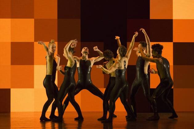 London, UK. 27 June 2017. Alexander Whitley Dance Company present the World Premiere of 8 Minutes at Sadler s Wells Theatre. 8 Minutes is choreographed and directed by Alexander Whitley, performers: Julia Sanz Fernandez, David Ledger, Luke Crook, Victoria Roberts, Hannah Eckholm, Tia Hockey and Leon Poulton. Performances at Sadler s Wells on 27th and 28th June 2017. The piece is a Sadler s Wells commission, co-commissioned by DanceEast & Trinity Laban Conservatoire of Music & Dance. Photo: Vibrant Pictures Alamy Live News Alexander Whitley Dance Compan, 8 Minutes, Sadler s Wells, London, UK