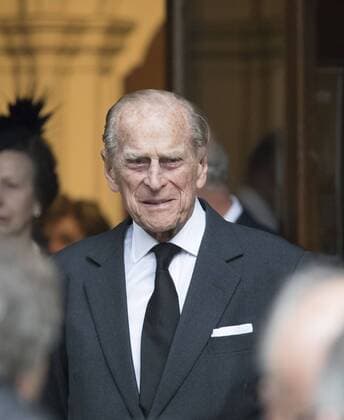 218931 Papixs Starface 2017-06-27 London Royaume Uni Funerailles de la Comtesse Mountbatten - 27th June 2017 London UK Britain s Queen Elizabeth accompanied by Prince Philip and Prince Charles attends the funeral of The Countess Mountbatten of Burma at St Paul s Church in Knightsbridge. Prince Philip duc d Edimbourg (Angleterre)  Copyright: xPapixsx xStarfacex STAR_218931_008