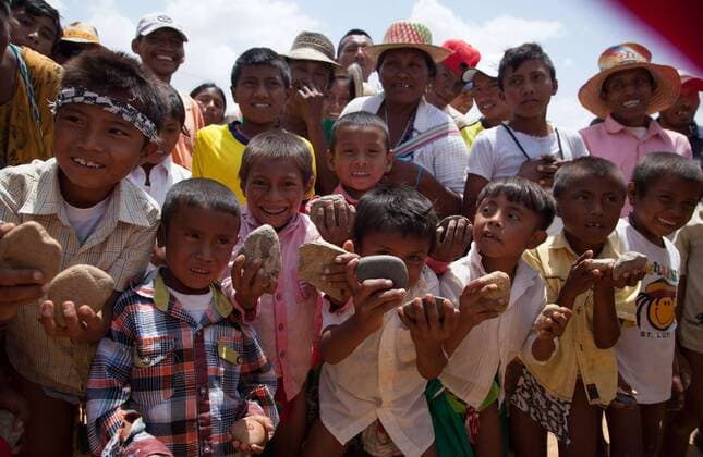 IMAGO Cultures of the world, Wayuu Volk in Kolumbien May 27, 2017 - The Wayuu are the largest indigenous community in Colombia, where 400,000 Wayuu are believed to live in the Guajira peninsula, which is a remote and impoverished part in the north of the country. Their standard of living is below the poverty line and their survival has been threatened by the construction of a dam diverting the water of the local river away and by years of draught. In spite of the difficulties, the Wayuu have preserved an enormous cultural wealth of traditions in their rituals, music, dance, and handicraft - ZUMAd99_ 20170527_zap_d99_021 Copyright: xJuanchoxTorresx
