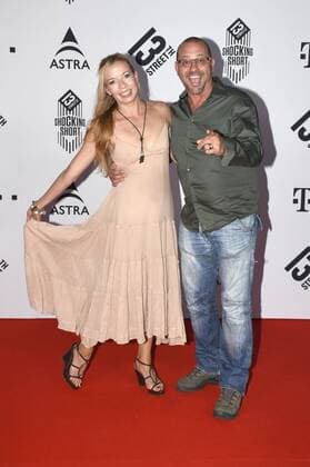 Michel Guillaume und Freundin Georgia Schultze bei der Verleihung des 13th Street Shocking Short Award 2017 im Rahmen des 35. Filmfest München 2017 in der Serologischen Klinik für Nervenkitzel. München, 27.06.2017 Foto:xP.xSchönbergerx xFuturexImage