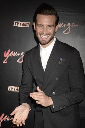 Nico Tortorella bei der Premiere der 4. Staffel der TV-Serie Younger im Mr. Purple. New York, 27.06.2017 Foto:xD.xVanxTinex xFuturexImage