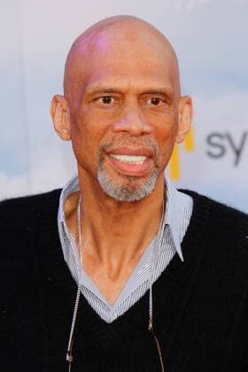 Bilder des Tages Kareem Abdul-Jabbar at the World Premiere of Columbia Pictures Spider-Man: Homecoming held at the TCL Chinese Theater in Hollywood, CA, June 28, 2017.  Copyright: xJosephxMartinezx 33347_079JM