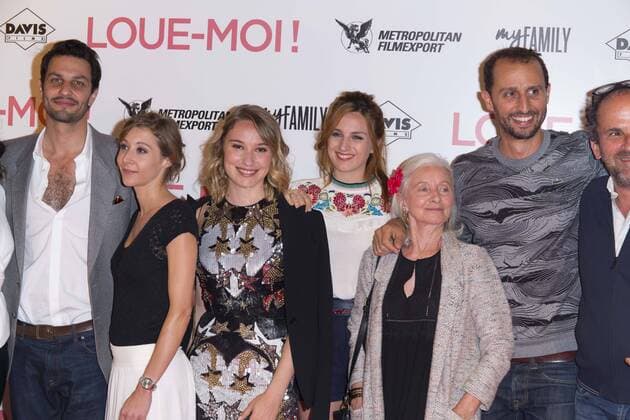 l equipe du film CELEBRITES : Avant Premiere du film Loue-moi - Paris - 03 07 2017 StephenCaillet Panoramic 