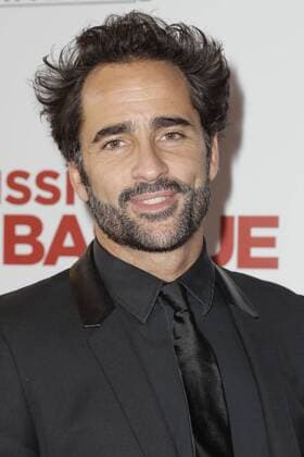 Florent Peyre CELEBRITES : Avant Premiere Mission Pays Basque - Paris - 04 07 2017 GwendolineLeGoff Panoramic 