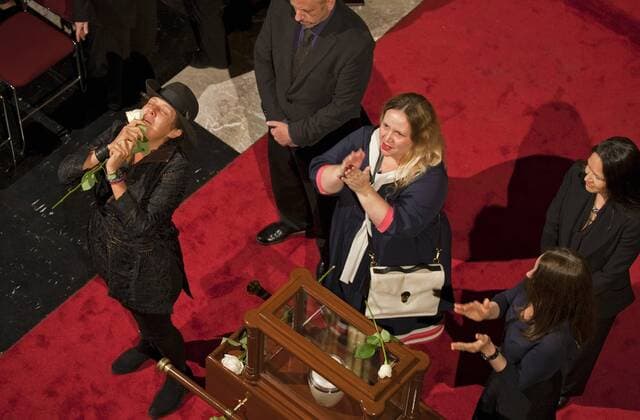 July 4, 2017 - Mexico, Mexico, MEXICO - A public funeral service to painter and sculptor, Jose Luis Cuevas took place in the Palace of Fine Arts in Mexico City on Tuesday, July 4, 2017. Jose Luis Cuevas was 83. Daughers of Cuevas , Ximena Cuevas, Maria Jose Cuevas and Mariana Cuevas during the ceremony. Mexico MEXICO - ZUMAp124 20170704_zaa_p124_021 Copyright: xAntonioxNavax