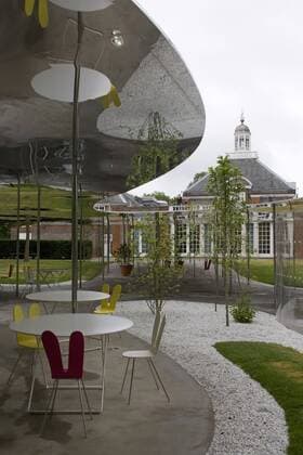 Architektur von SANAA Serpentine Gallery Pavilion 2009, London. Architect: Kazuyo Sejima & Ryue Nishizawa of SANAA United Kingdom  Copyright: xGxJacksonx 12669-70-1