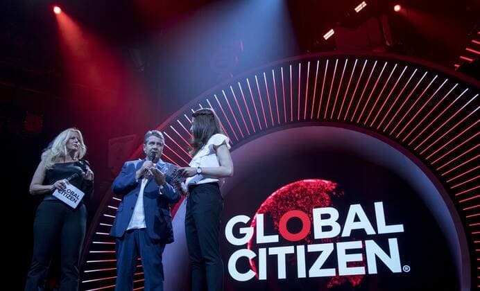 Bilder des Tages Bundesaussenminister Sigmar Gabriel, SPD, nimmt am Global Citizen Concert in der Barclaycard-Arena im Rahmen des G20-Gipfels, teil. 06.07.2017, Hamburg. Hamburg Deutschland Copyright: xIngaxKjerx