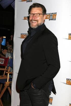 LOS ANGELES - JUL 6: Dean McDermott at the Garlic And Gunpowder Premiere at the TCL Chinese 6 Theaters on July 6, 2017 in Los Angeles, CA  Copyright: xKathyxHutchinsx xIPAx xHutchinsxPhotox
