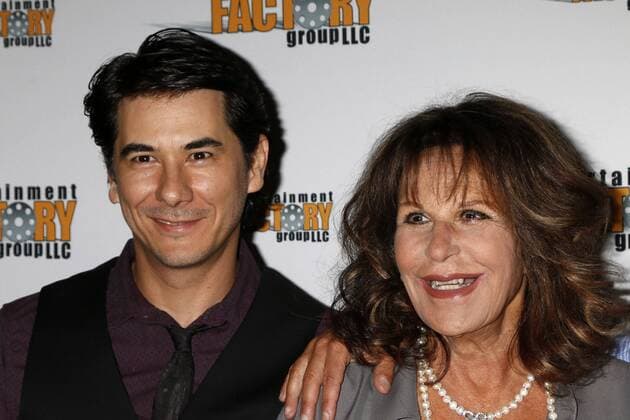 LOS ANGELES - JUL 6: James Duvall_Lainie Kazan at the Garlic And Gunpowder Premiere at the TCL Chinese 6 Theaters on July 6, 2017 in Los Angeles, CA  Copyright: xKathyxHutchinsx xIPAx xHutchinsxPhotox