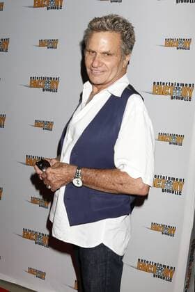 LOS ANGELES - JUL 6: Martin Kove at the Garlic And Gunpowder Premiere at the TCL Chinese 6 Theaters on July 6, 2017 in Los Angeles, CA  Copyright: xKathyxHutchinsx xIPAx xHutchinsxPhotox