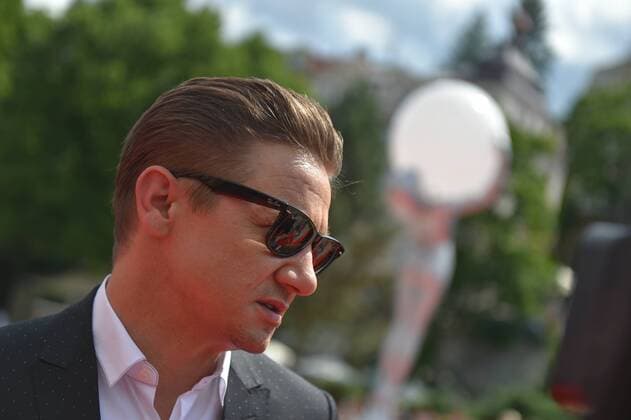 American actor Jeremy Renner introduces the American film Wind River during the 52nd International Film Festival in Karlovy Vary, Czech Republic, on July 7, 2017. (CTKxPhoto SlavomirxKubes) CTKPhotoP201707070624101  KBS_0050