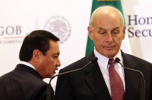 July 7, 2017 - Mexico - EUM20170707NAC14.JPG.CIUDAD DE MEXICO SecuritySeguridad-Mexico-EU.- El secretario de Gobernacion, Miguel Ãngel Osorio Chong, y el titular de Seguridad Nacional de Estados Unidos, John Kelly, en conferencia de prensa, 7 de julio de 2017, en el marco de la reunion de trabajo entre ambas naciones. Foto: Agencia EL UNIVERSALJuan Carlos ReyesJMA. Mexico  - ZUMAu78_ 20170707_zaf_u78_076 Copyright: xElxUniversalx