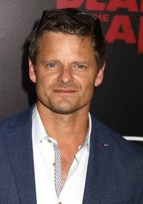 July 10, 2017 - New York, New York, U.S. - Actor STEVE ZAHN attends the New York premiere of War for the Planet of the Apes held at SVA Theatre, New York U.S. - ZUMAk03_ 20170710_zaf_k03_009 Copyright: xNancyxKaszermanx