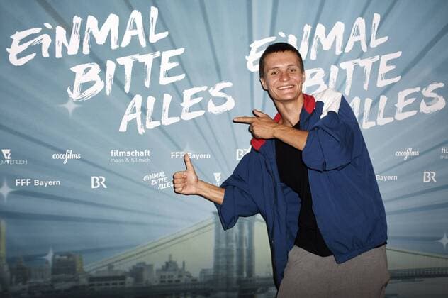 Fabian Halbig bei der Premiere des Kinofilms Einmal Bitte Alles im Kino am Sendlinger Tor. München, 10.07.2017 Foto:xP.xSchönbergerx xFuturexImage
