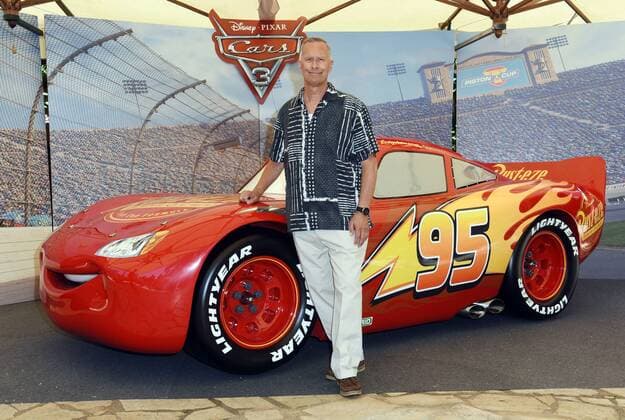 Foto IPP Gioia Botteghi Roma 12 07 2017 presentazione del film di animazione Cars 3 nella foto il produttore Kevin Reher posa con un modello di saetta mcqueen  0