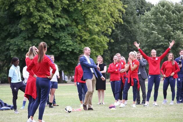 . 13 07 2017. London, United Kingdom. The Duke of Cambridge with the England Women football team and local schoolchildren after a reception at Kensington Palace in London to wish the team good luck in the forthcoming UEFA Women s Euro 2017 tournament in the Netherlands.  xStephenxLockx xi-Imagesx IIM-15554-0026