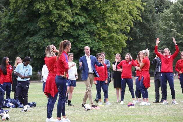 . 13 07 2017. London, United Kingdom. The Duke of Cambridge with the England Women football team and local schoolchildren after a reception at Kensington Palace in London to wish the team good luck in the forthcoming UEFA Women s Euro 2017 tournament in the Netherlands.  xStephenxLockx xi-Imagesx IIM-15554-0027